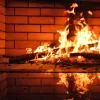 Ambientebild Kaminfeuer in gemauertem Kamin - verarbeitet mit Schamottemörtel von SAKRET
