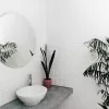 Ambientebild kleine weiße Fliesen im Bad - verarbeitet mit Fliesenkleber von SAKRET